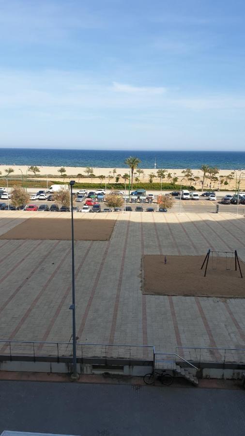 דירות אמפוריבראבה Les Vagues Au Balcon מראה חיצוני תמונה