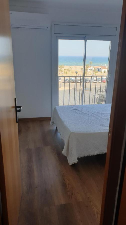 דירות אמפוריבראבה Les Vagues Au Balcon מראה חיצוני תמונה