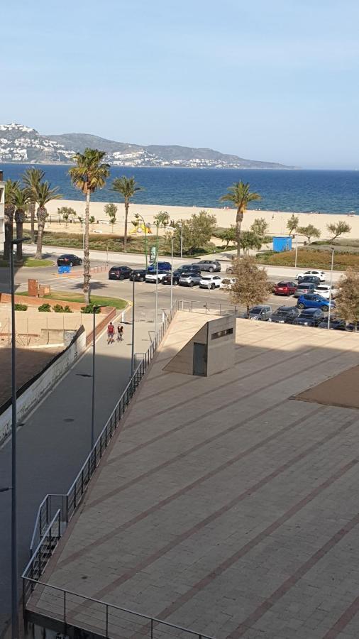 דירות אמפוריבראבה Les Vagues Au Balcon מראה חיצוני תמונה